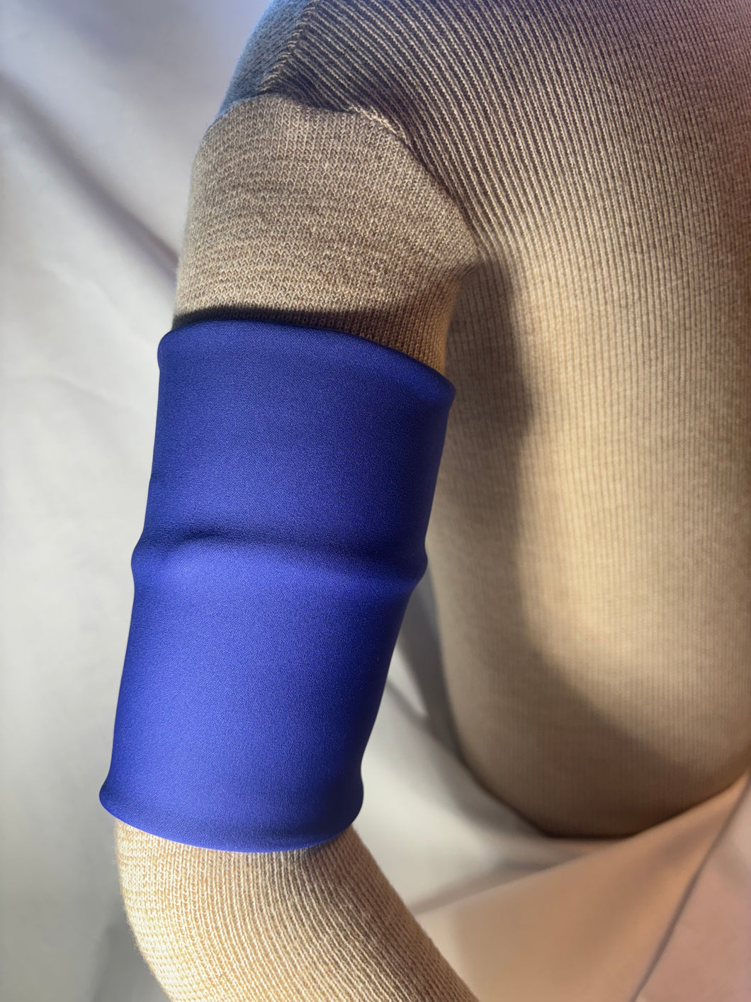 Sapphire Neoprene Sensor Arm Band Cover