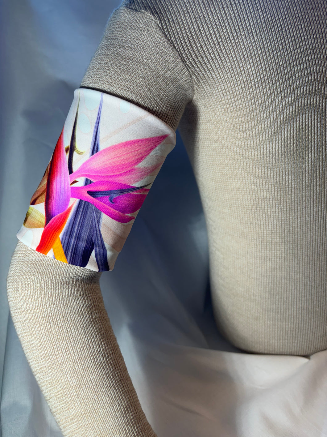 Hawaiian Garden Spandex Sensor Cover Arm Band
